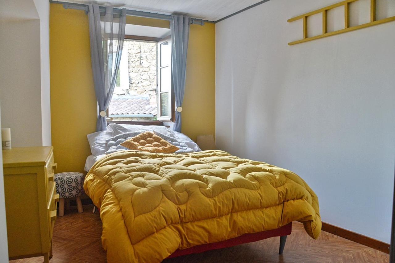 La Joannassiène, maison Ardéchoise de caractère Extérieur photo